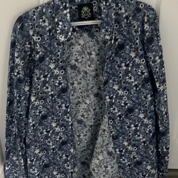 Men's Button Up Collection - Picture 8 of 15